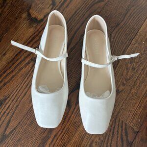 Women's White Leather Flat